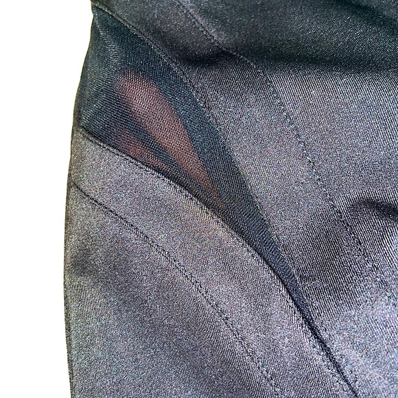 NWOT Tobi Mesh Cut-Out Mini Skirt - Picture 3 of 9